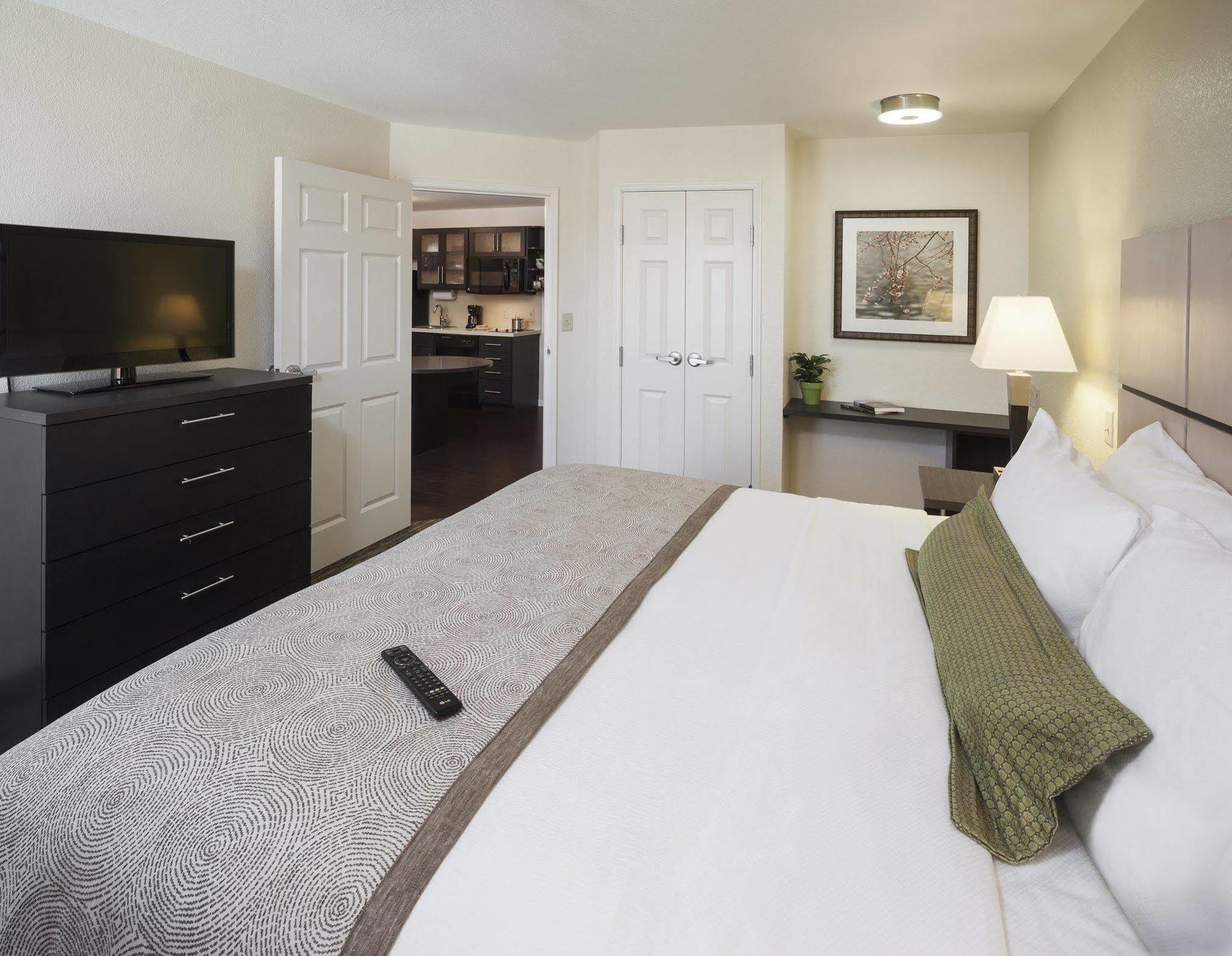 Candlewood Suites Auburn By Ihg Buitenkant foto